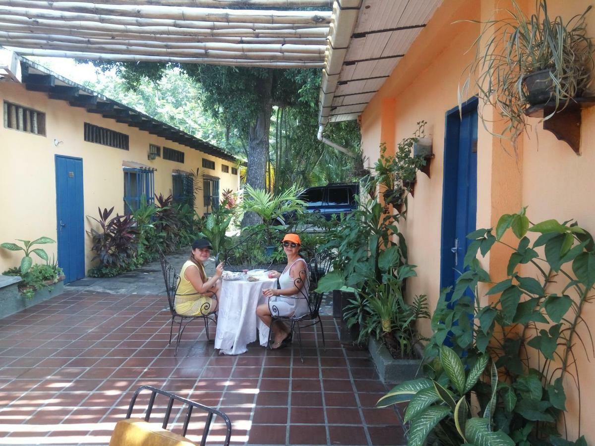Hostal Nova Colonial Puerto Colombia Extérieur photo